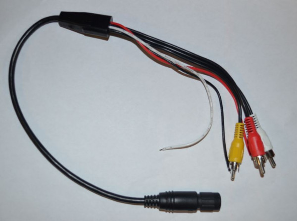 Adapter cable for reversing camera